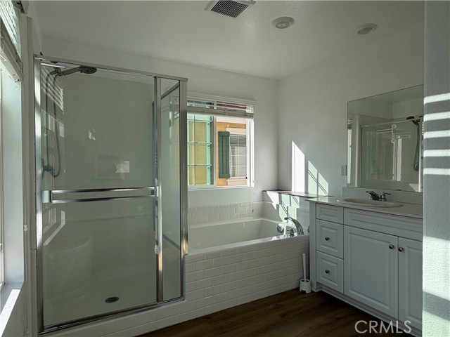 Detail Gallery Image 6 of 13 For 2066 E Sentinel Privado, Ontario,  CA 91764 - 4 Beds | 3 Baths