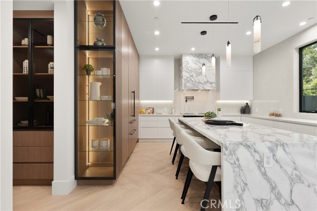 Detail Gallery Image 16 of 43 For 4211 Agnes Ave, Studio City,  CA 91604 - 4 Beds | 4/1 Baths