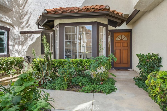 Detail Gallery Image 3 of 47 For 5534 Las Virgenes #119,  Calabasas,  CA 91302 - 3 Beds | 2/1 Baths