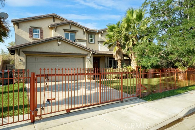 3500 Desert Oak Drive, Palmdale CA: https://media.crmls.org/medias/8ba198ad-0dcd-4c2b-b803-dc1fbaa732a5.jpg