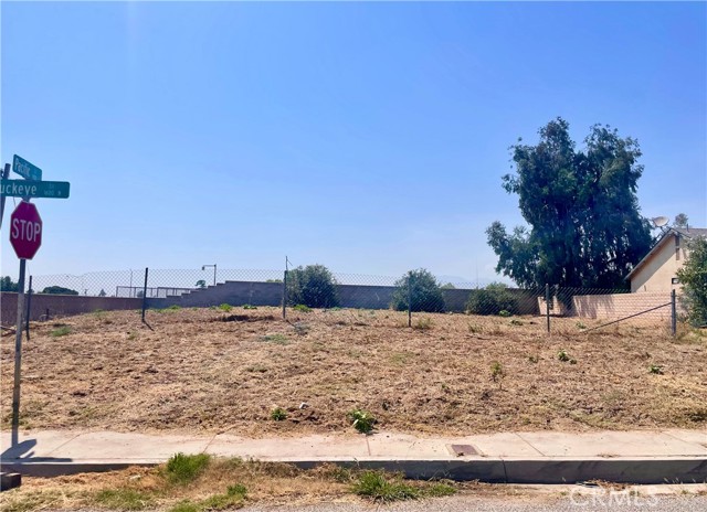 1604 Buckeye Street, Highland CA: https://media.crmls.org/medias/8ba1aaee-090f-4fa2-a208-8bd0de2e2bdf.jpg