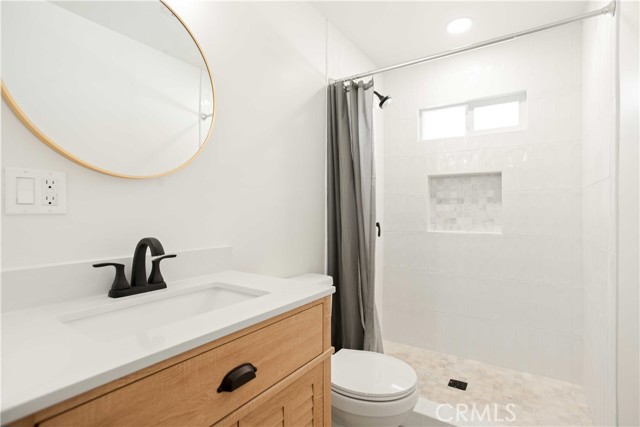 Detail Gallery Image 17 of 27 For 5201 Anahurst, South Gate,  CA 90280 - 3 Beds | 2 Baths