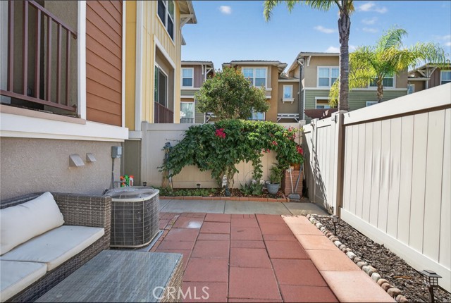 Detail Gallery Image 6 of 64 For 3538 Torrance Bld #145,  Torrance,  CA 90503 - 3 Beds | 2/1 Baths