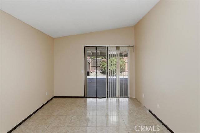 Detail Gallery Image 15 of 36 For 1907 Overland, Colton,  CA 92324 - 3 Beds | 2 Baths