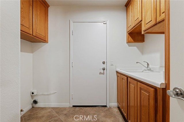 17830 Arvida Drive, Granada Hills CA: https://media.crmls.org/medias/8ba8a9a6-a17e-43d8-a4ca-480d8105f587.jpg