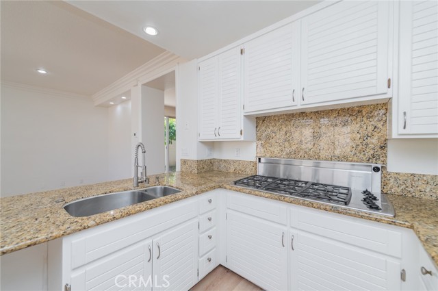 Detail Gallery Image 14 of 32 For 23 Cormorant Cir, Newport Beach,  CA 92660 - 3 Beds | 2/1 Baths