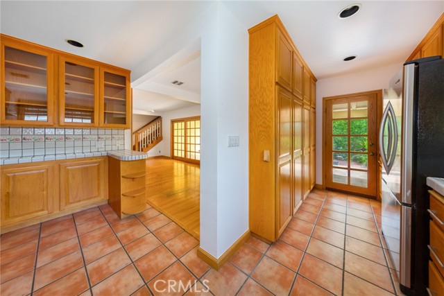 Detail Gallery Image 8 of 23 For 8924 Chimineas Ave, Northridge,  CA 91325 - 4 Beds | 2 Baths