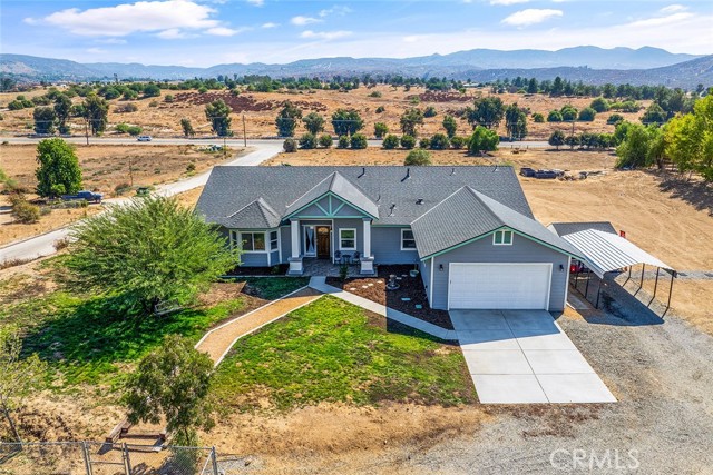 Detail Gallery Image 2 of 59 For 30981 Charlene Way, Hemet,  CA 92544 - 4 Beds | 2/1 Baths