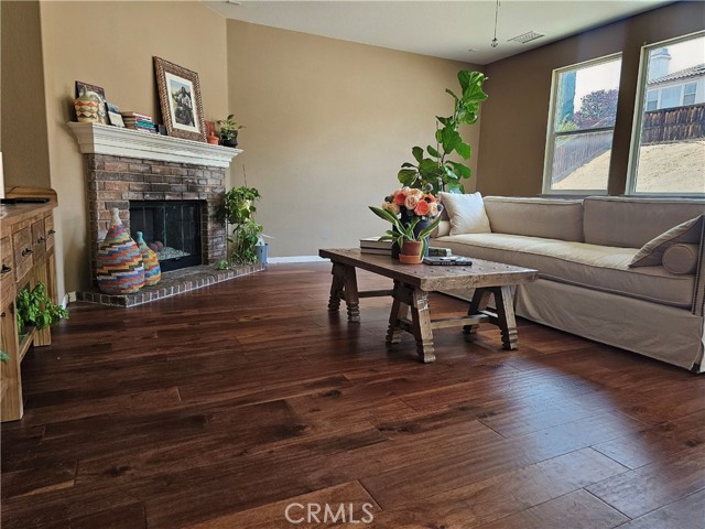 28475 Nautical Point Circle, Menifee CA: https://media.crmls.org/medias/8ba90f39-46ac-4202-88df-1b7c7e5c4be4.jpg