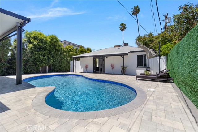 Detail Gallery Image 2 of 18 For 5629 Satsuma Ave #1/2,  North Hollywood,  CA 91601 - 1 Beds | 1 Baths