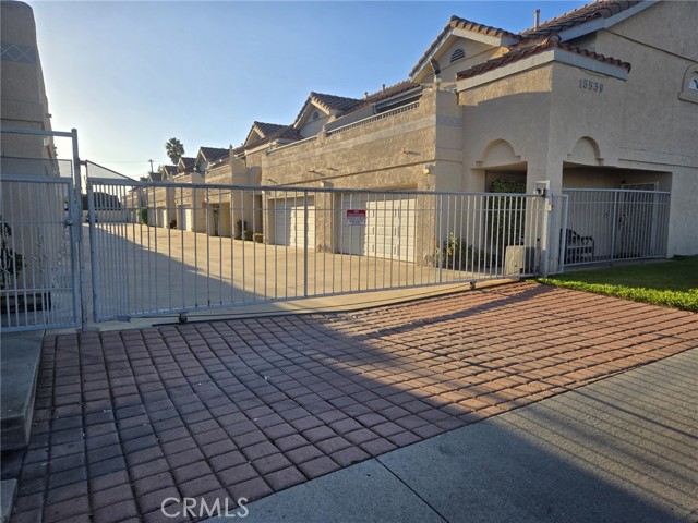15539 Woodruff Avenue, Bellflower CA: https://media.crmls.org/medias/8ba9dfb9-7036-4d60-ae73-7a4657247f42.jpg