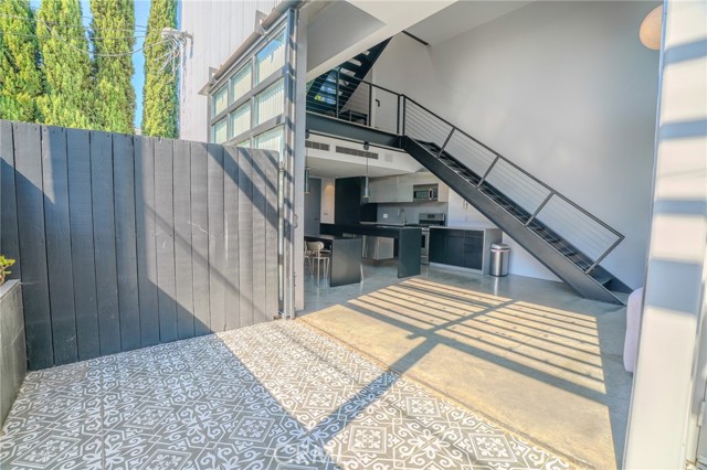 1011 N Orange Grove Avenue, West Hollywood CA: https://media.crmls.org/medias/8bab13a2-1825-434b-baa7-461d1295d6db.jpg