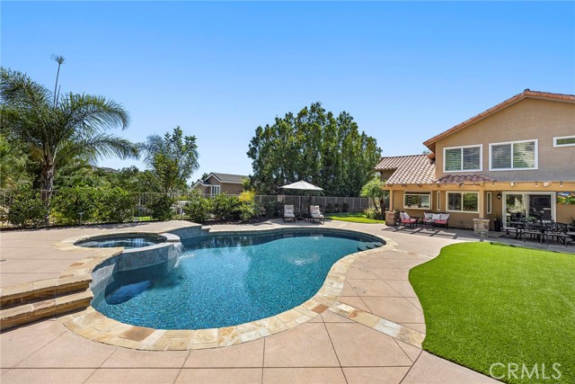 5000 Stonehaven Drive, Yorba Linda CA: https://media.crmls.org/medias/8bab3e02-7195-4d57-9678-2c4133151167.jpg