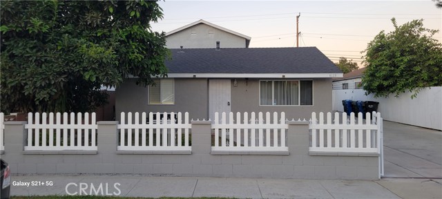 8129 Comolette