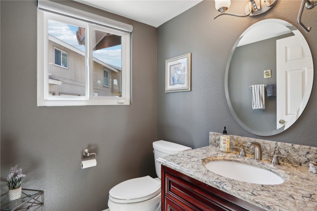 Detail Gallery Image 27 of 75 For 23360 Blue Bird Dr, Canyon Lake,  CA 92587 - 3 Beds | 2/1 Baths
