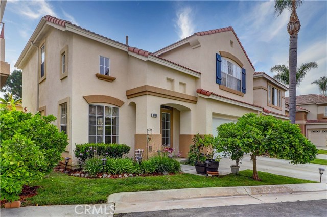 8198 Constantine Dr, Huntington Beach, CA 92646