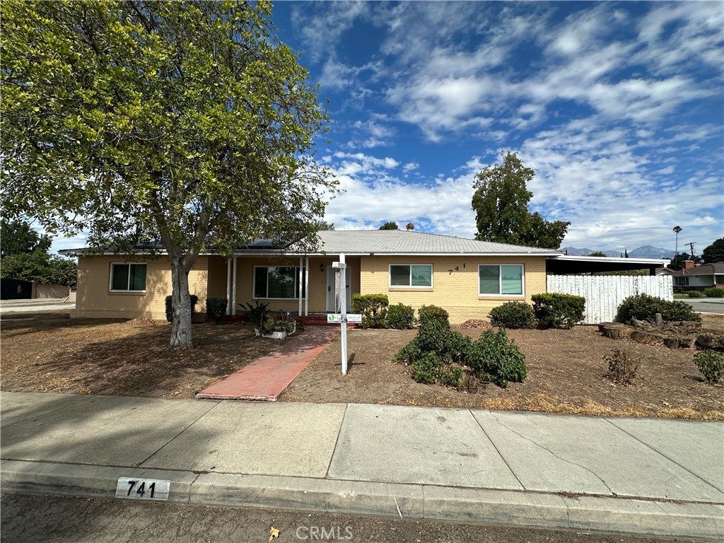 741 E Mckinley Avenue