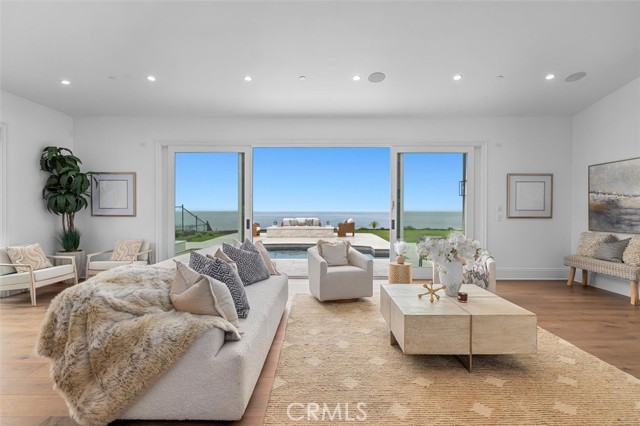 Detail Gallery Image 15 of 72 For 32042 Isthmus View Dr, Rancho Palos Verdes,  CA 90275 - 6 Beds | 6/2 Baths