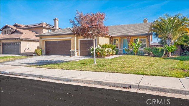 Detail Gallery Image 2 of 45 For 23682 Lima Corte, Corona,  CA 92883 - 3 Beds | 2 Baths