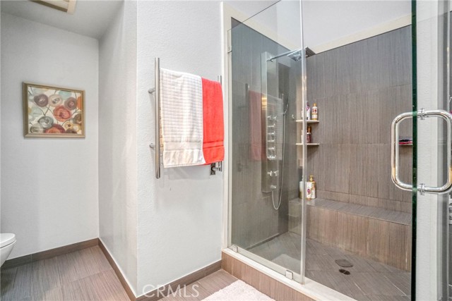18730 Hatteras Street, Tarzana CA: https://media.crmls.org/medias/8bae5d4d-fbcf-4968-ad7a-c062c071e516.jpg