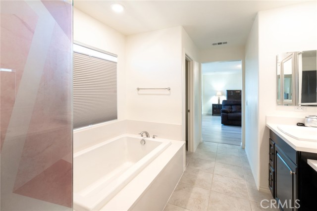 MLS #WS25256873 image #13