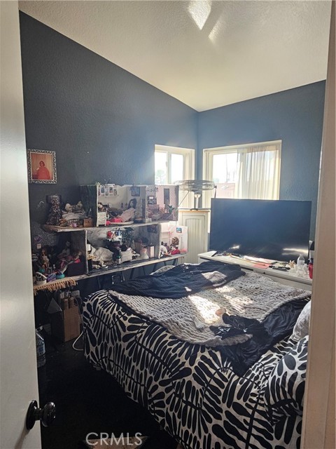 Detail Gallery Image 18 of 21 For 4311 Glenroy Ct, Jurupa Valley,  CA 92509 - 5 Beds | 3 Baths