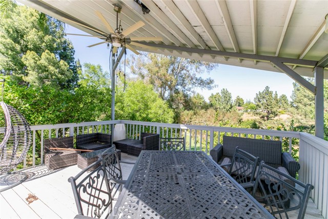 12410 Mclennan Avenue, Granada Hills CA: https://media.crmls.org/medias/8bae7ec8-6410-494d-82eb-2f511888e412.jpg