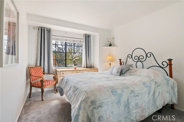 Detail Gallery Image 19 of 43 For 4827 Matteo, Oak Park,  CA 91377 - 3 Beds | 3 Baths