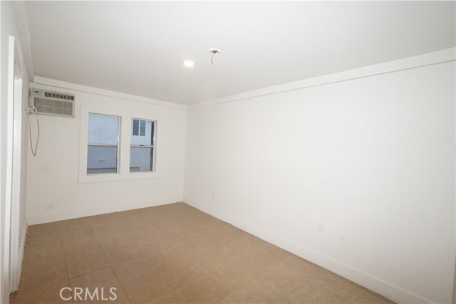 Detail Gallery Image 19 of 19 For 439 W Florence #441 1/2,  Los Angeles,  CA 90003 - 1 Beds | 1 Baths