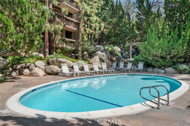 1645 Clark Avenue, Long Beach CA: https://media.crmls.org/medias/8bafe3d0-0700-4a6c-978a-b7c16bfed923.jpg