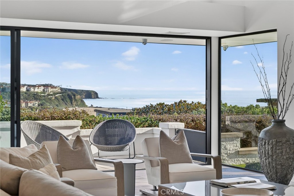 17 Monarch Bay