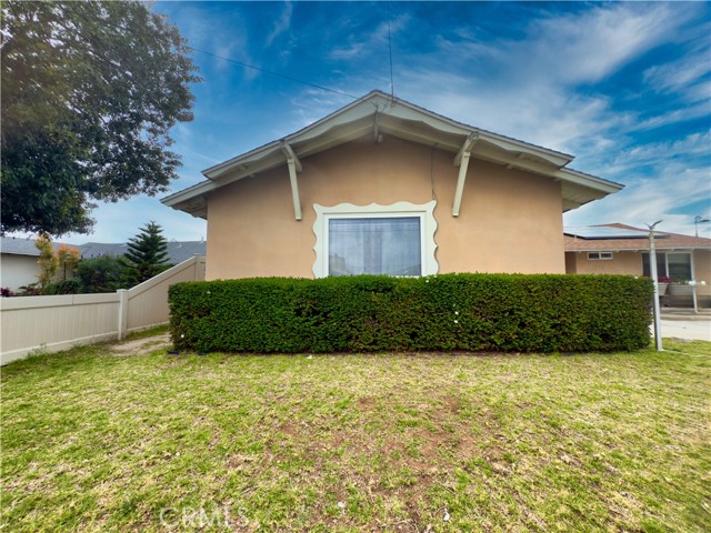 6352 Budlong Lake Avenue, San Diego CA: https://media.crmls.org/medias/8bb06043-018b-441c-b5e8-1c237bacb15a.jpg