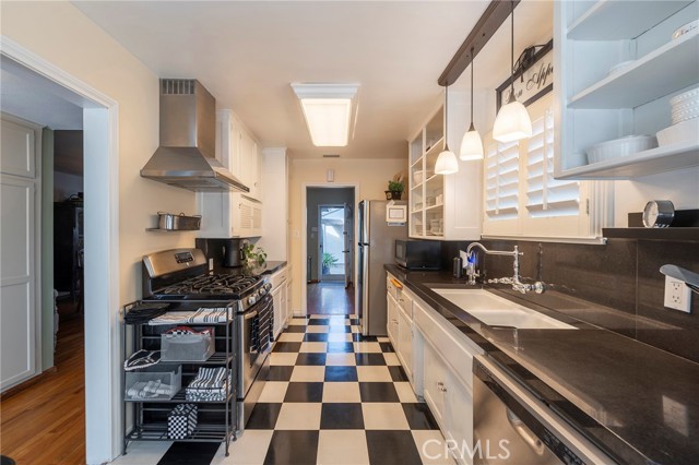 Detail Gallery Image 18 of 52 For 15619 Gerkin Avenue, Lawndale,  CA 90260 - 3 Beds | 2 Baths