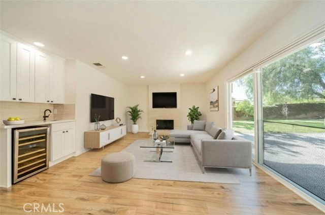 Detail Gallery Image 16 of 65 For 3 Wild West Cir, Phillips Ranch,  CA 91766 - 3 Beds | 3 Baths