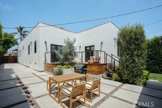 5142 Brynhurst Avenue, Los Angeles CA: https://media.crmls.org/medias/8bb15722-db95-4ba1-991d-c4f41c61dce0.jpg