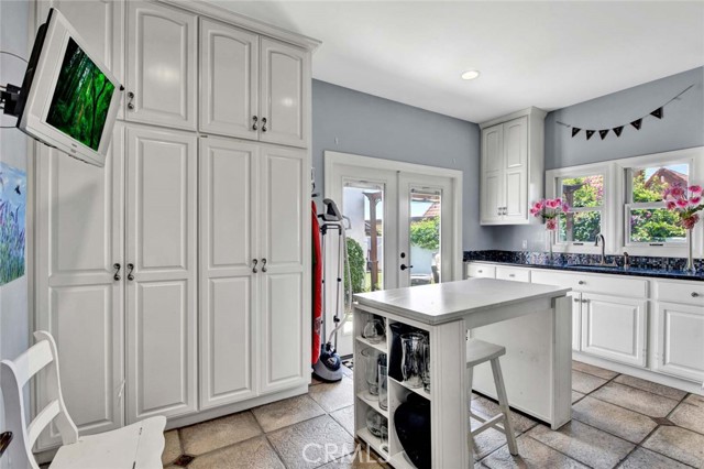 Detail Gallery Image 21 of 54 For 1532 Kensing Ln, North Tustin,  CA 92705 - 5 Beds | 6/2 Baths