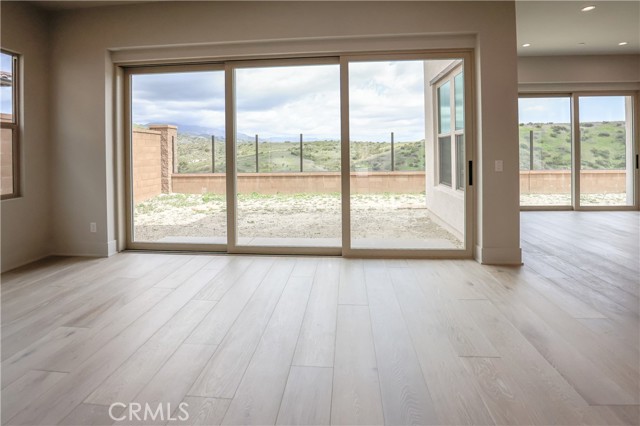 118 Mossvine, Irvine CA: https://media.crmls.org/medias/8bb2a8fa-6461-4900-83de-540004fd4c63.jpg