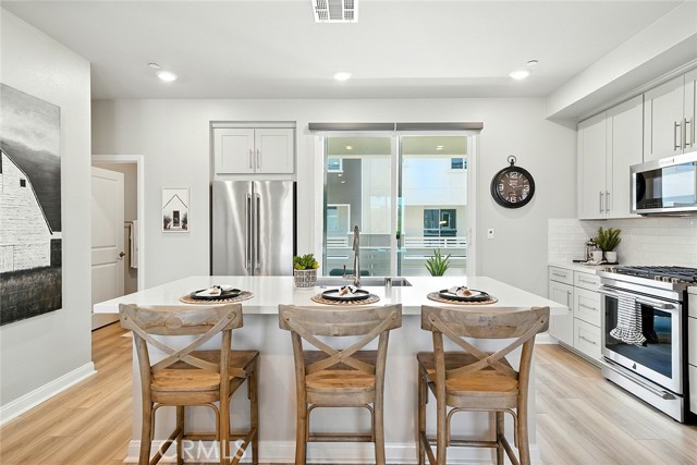 1425 W Sunrise Lane, San Pedro CA: https://media.crmls.org/medias/8bb2b18f-04dd-4a53-8e65-69f1abac014c.jpg
