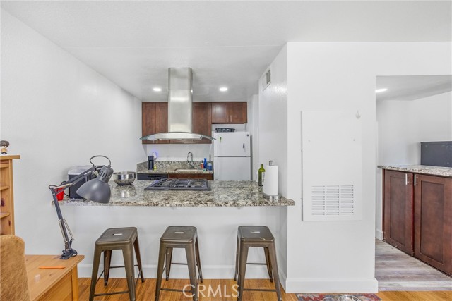 Detail Gallery Image 8 of 31 For 2155 Highpointe Dr #205,  Corona,  CA 92879 - 2 Beds | 2 Baths