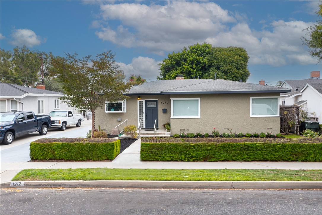 Detail Gallery Image 1 of 1 For 1212 Felbar Ave, Torrance,  CA 90503 - 4 Beds | 2 Baths