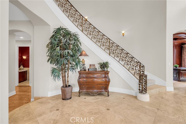 Detail Gallery Image 12 of 75 For 6894 Wyndham Hill Dr, Riverside,  CA 92506 - 4 Beds | 4/1 Baths