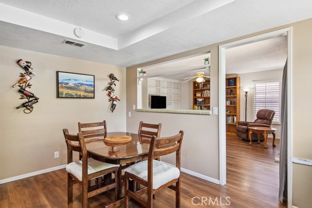 42724 Santa Suzanne Place, Temecula CA: https://media.crmls.org/medias/8bb4ab51-981f-4596-bf12-be6ae9632f58.jpg