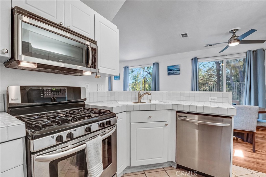 8Bb4C5Bc 41Ab 4C56 B4E4 Ba78F14Ce7C8 26951 Hillsborough #47, Valencia, Ca 91354 &Lt;Span Style='BackgroundColor:transparent;Padding:0Px;'&Gt; &Lt;Small&Gt; &Lt;I&Gt; &Lt;/I&Gt; &Lt;/Small&Gt;&Lt;/Span&Gt;