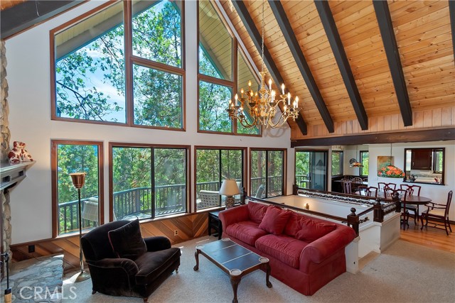 Detail Gallery Image 11 of 56 For 701 Zurich Dr, Lake Arrowhead,  CA 92352 - 3 Beds | 3 Baths
