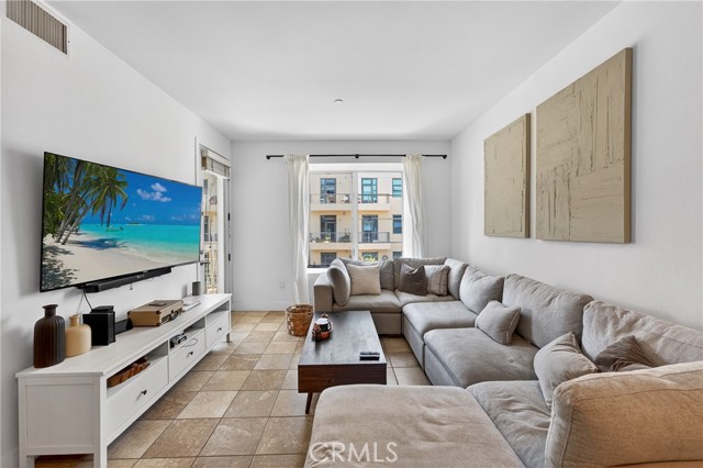 Detail Gallery Image 11 of 46 For 150 the Promenade #415,  Long Beach,  CA 90802 - 2 Beds | 2 Baths