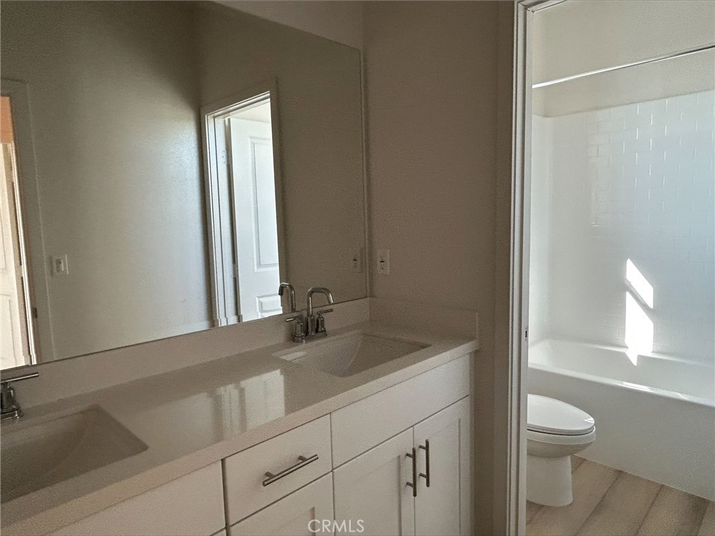 MLS #OC25257917 image #21