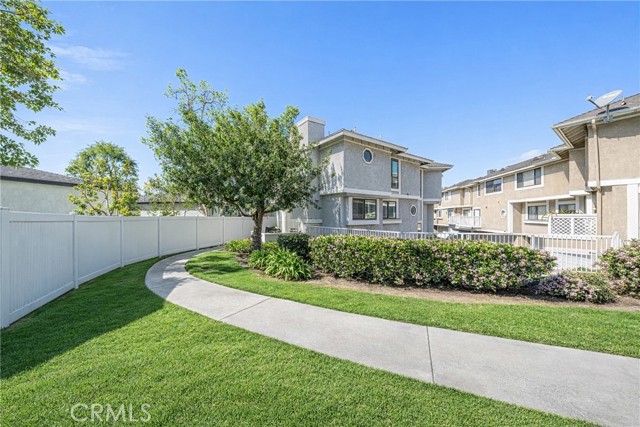 Detail Gallery Image 26 of 32 For 148 S Seneca Cir #24,  Anaheim,  CA 92805 - 2 Beds | 1/1 Baths