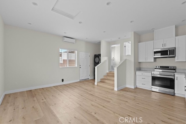 Detail Gallery Image 7 of 33 For 15952 Simonds, Granada Hills,  CA 91344 - 4 Beds | 2 Baths