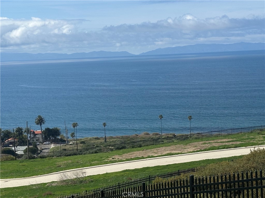 MLS #SB25072461 img 4