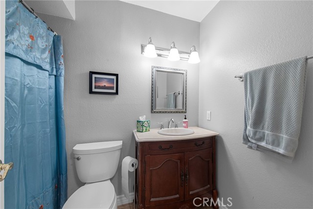 2060 Belgrave Court, Simi Valley CA: https://media.crmls.org/medias/8bb94f6d-6a91-40ff-a365-ee2ec1b2e136.jpg